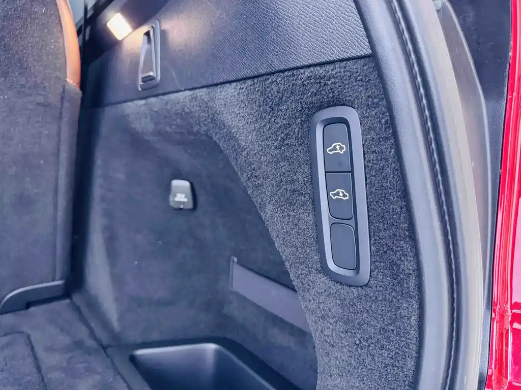 Volvo XC90 2021 B6 Luxury 7 мест