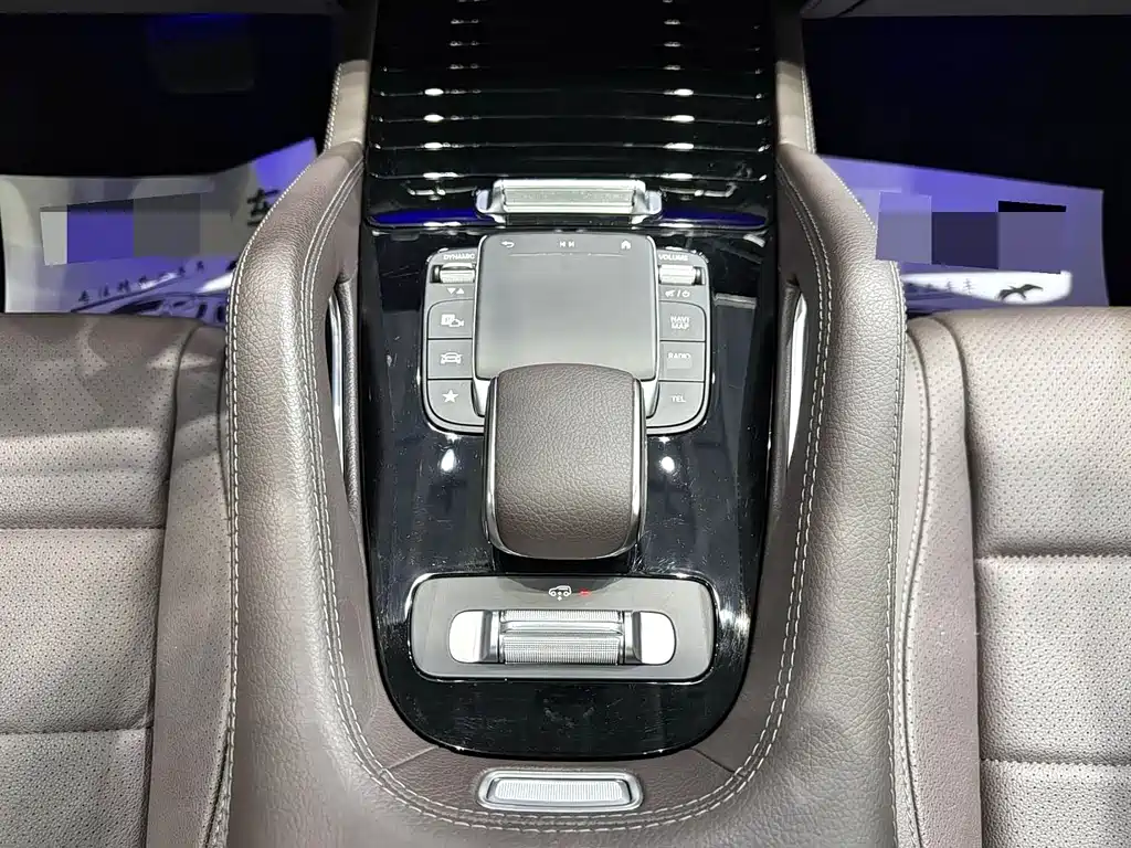 Mercedes-Benz GLS — миниатюра 7