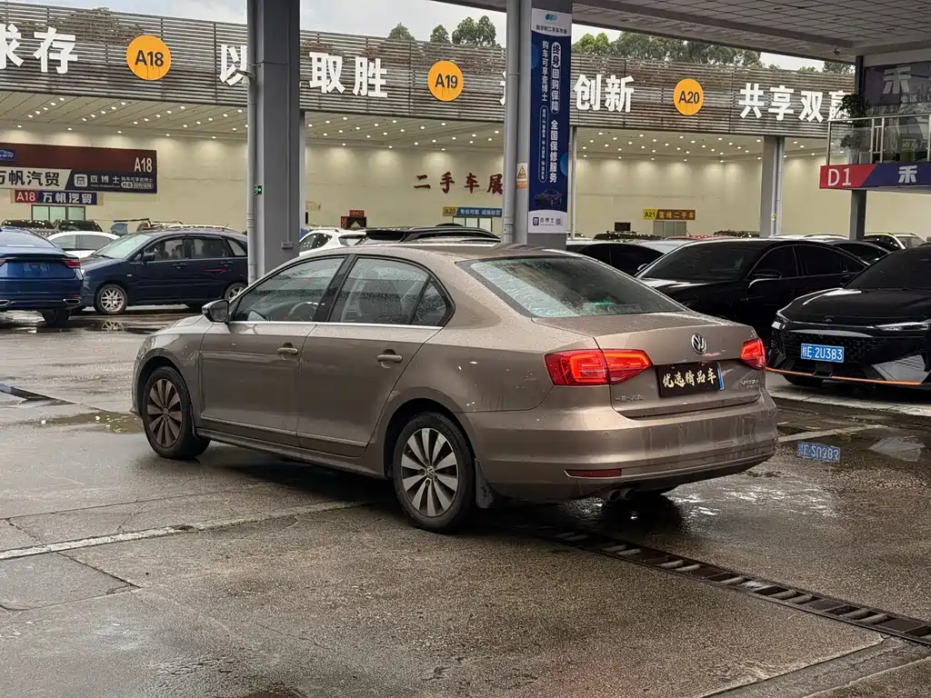 Volkswagen Sagitar — миниатюра 12