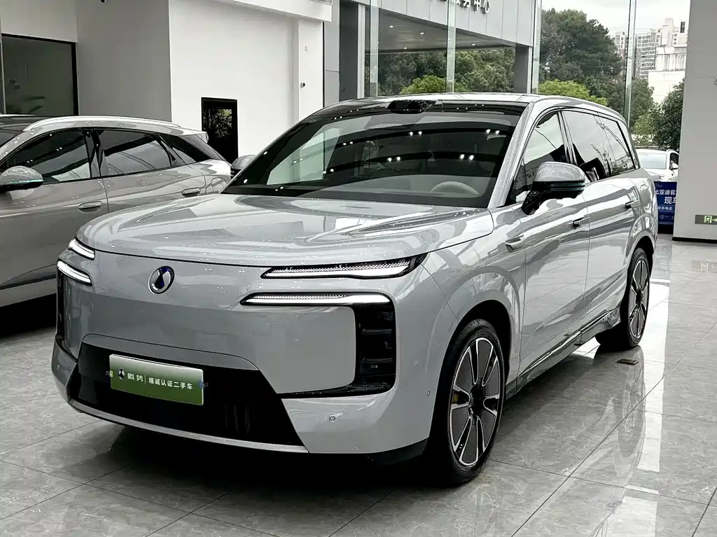 Denza Denza N8L