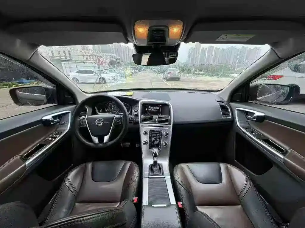 Volvo XC60 — миниатюра 6