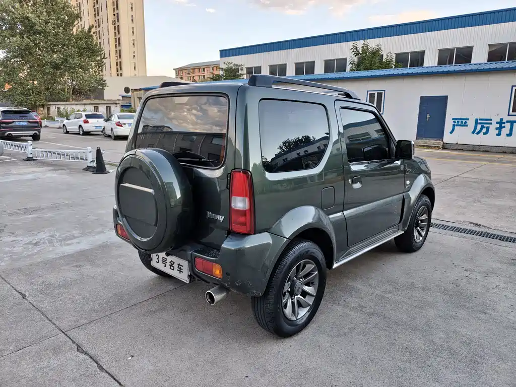 Suzuki Jimny — миниатюра 6