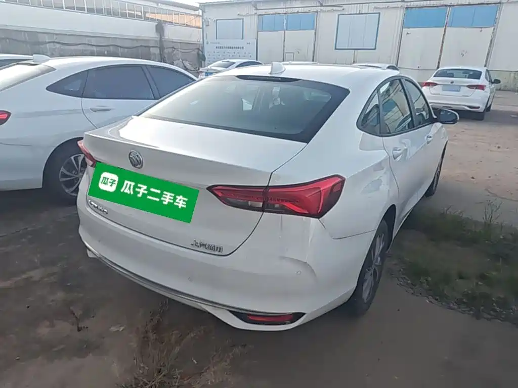 Buick Verano — миниатюра 7