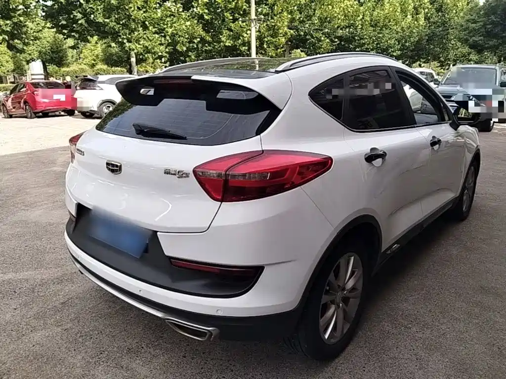 Geely Emgrand GS — миниатюра 7