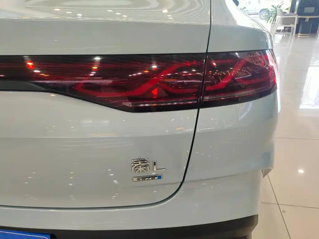BYD Qin L — миниатюра 18