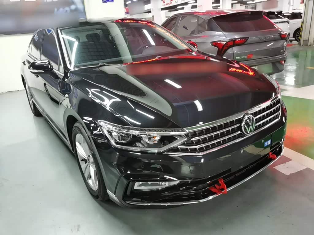 Volkswagen Magotan 1.4 л 2024 г. Чёрный, пробег 9800 км