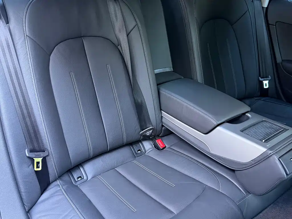 Audi A6L — миниатюра 18