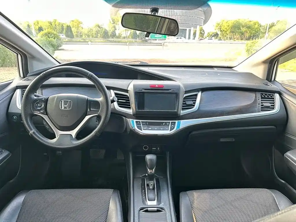 Honda Jade — миниатюра 9