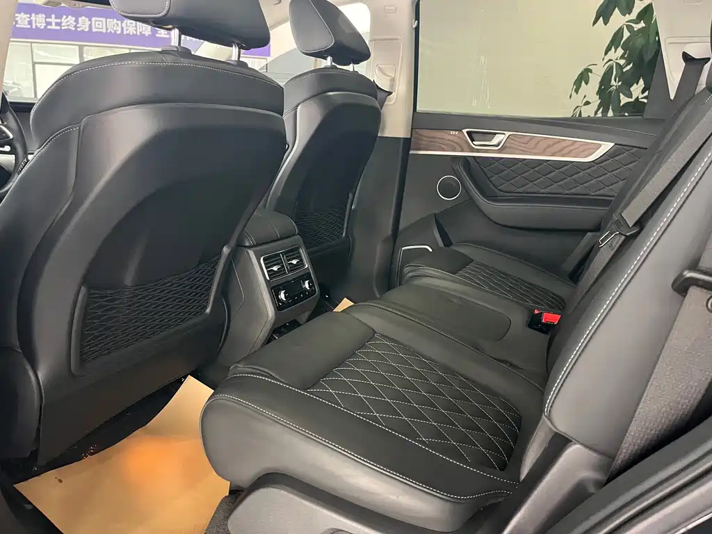 Hongqi Hongqi HS7 — миниатюра 7