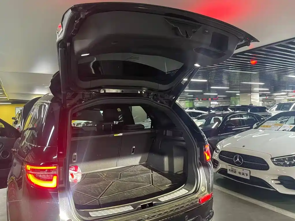 Land Rover Discovery Sport — миниатюра 13