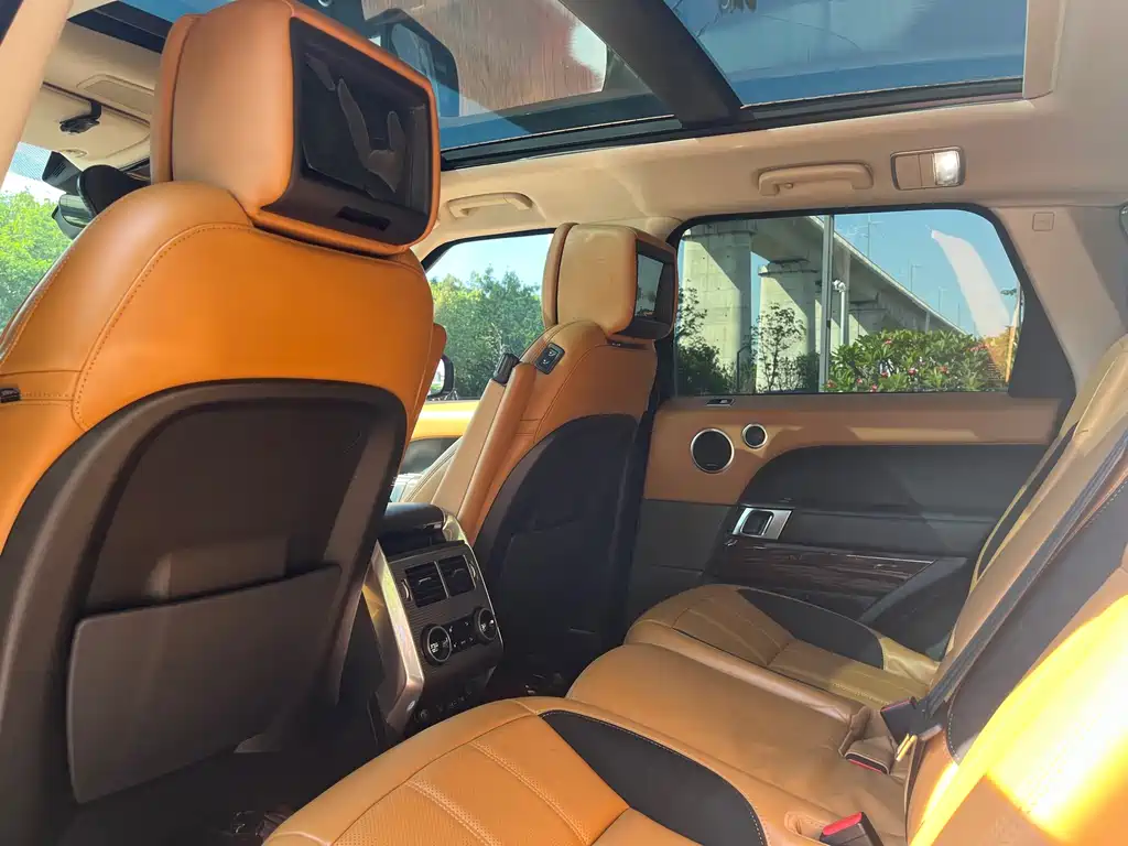Land Rover Range Rover Sport 2020 3.0 L6 SE