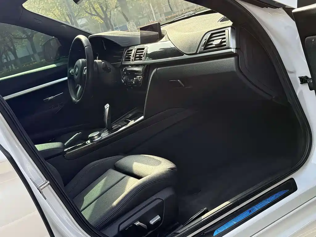 BMW 3 Series GT 3 GT 2018 320i Fashion