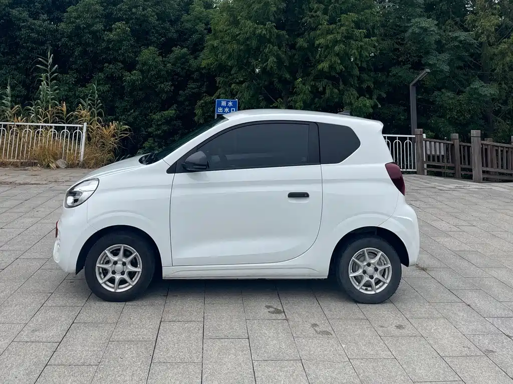 Roewe Clever — миниатюра 3