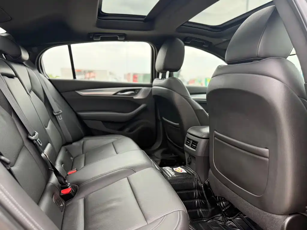 Cadillac CT5 — миниатюра 13