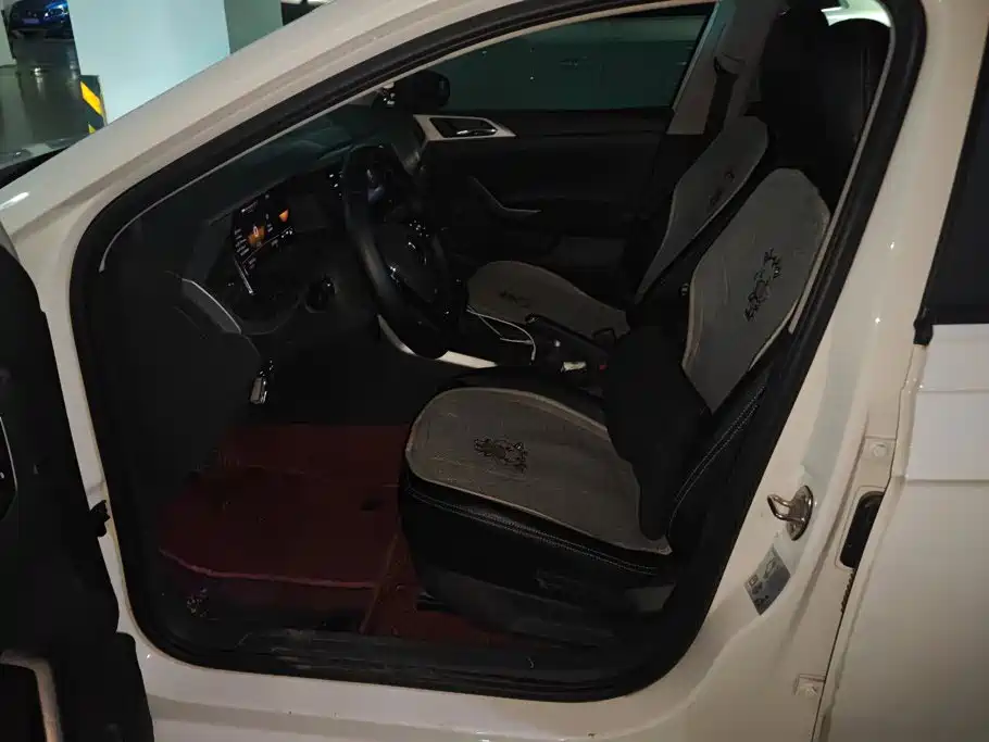 Volkswagen Polo — миниатюра 9