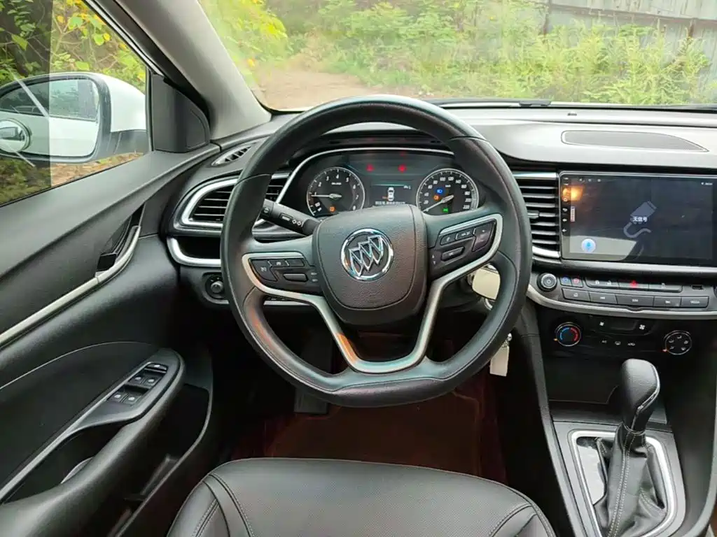 Buick Excelle — миниатюра 11