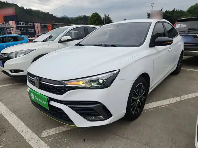 2022 Roewe i5