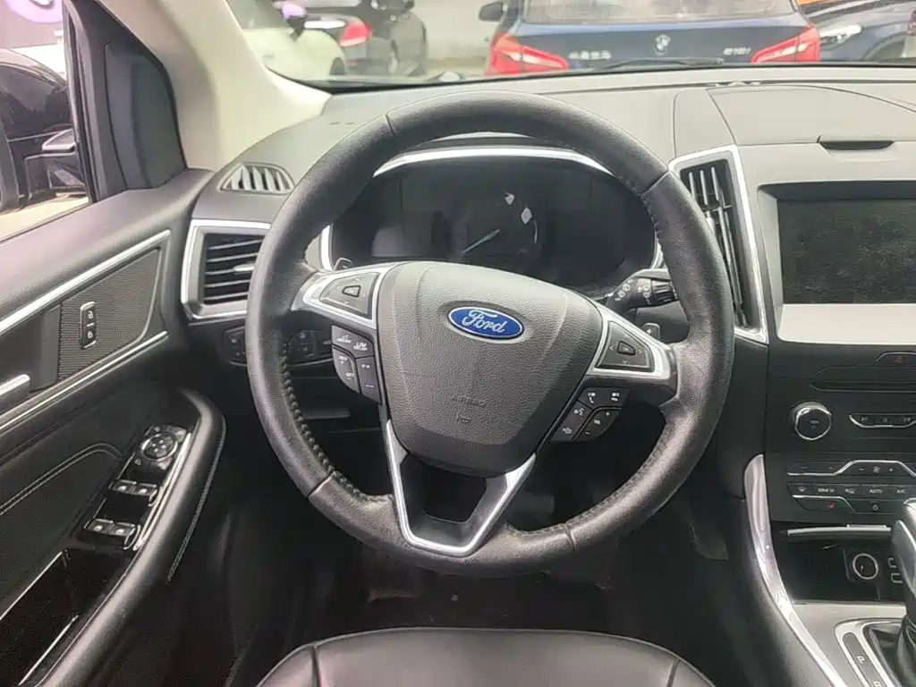 Ford Edge — миниатюра 3