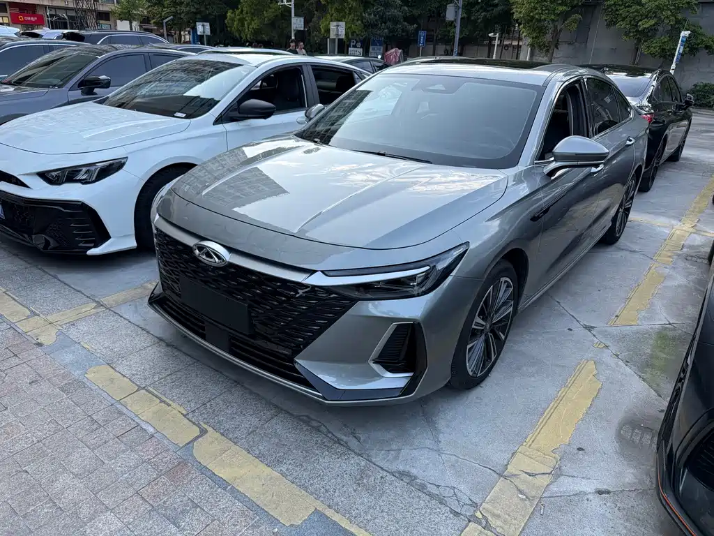 Chery Arrizo 8