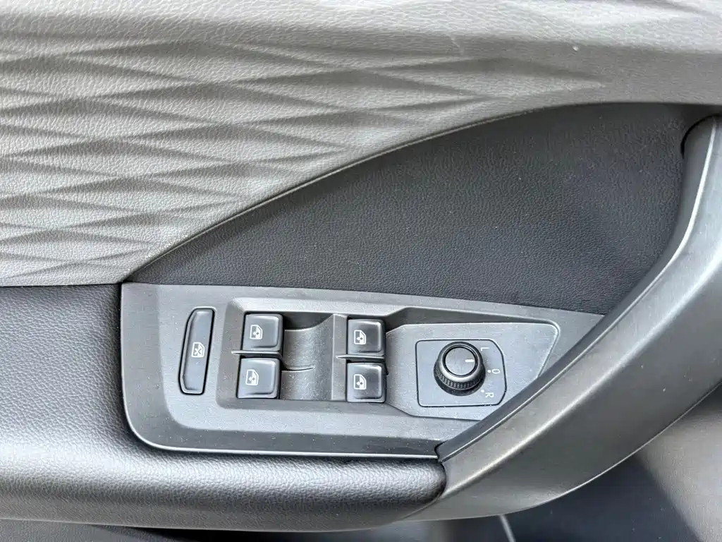 Volkswagen Tharu — миниатюра 18