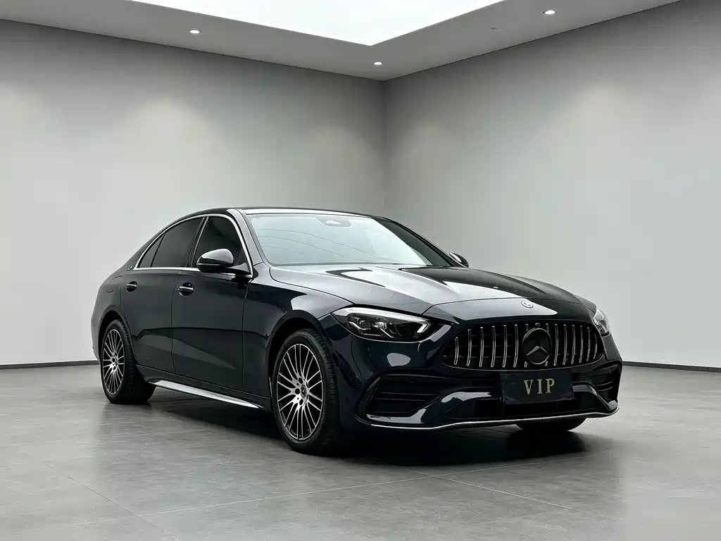 Mercedes-Benz C-Class — миниатюра 3