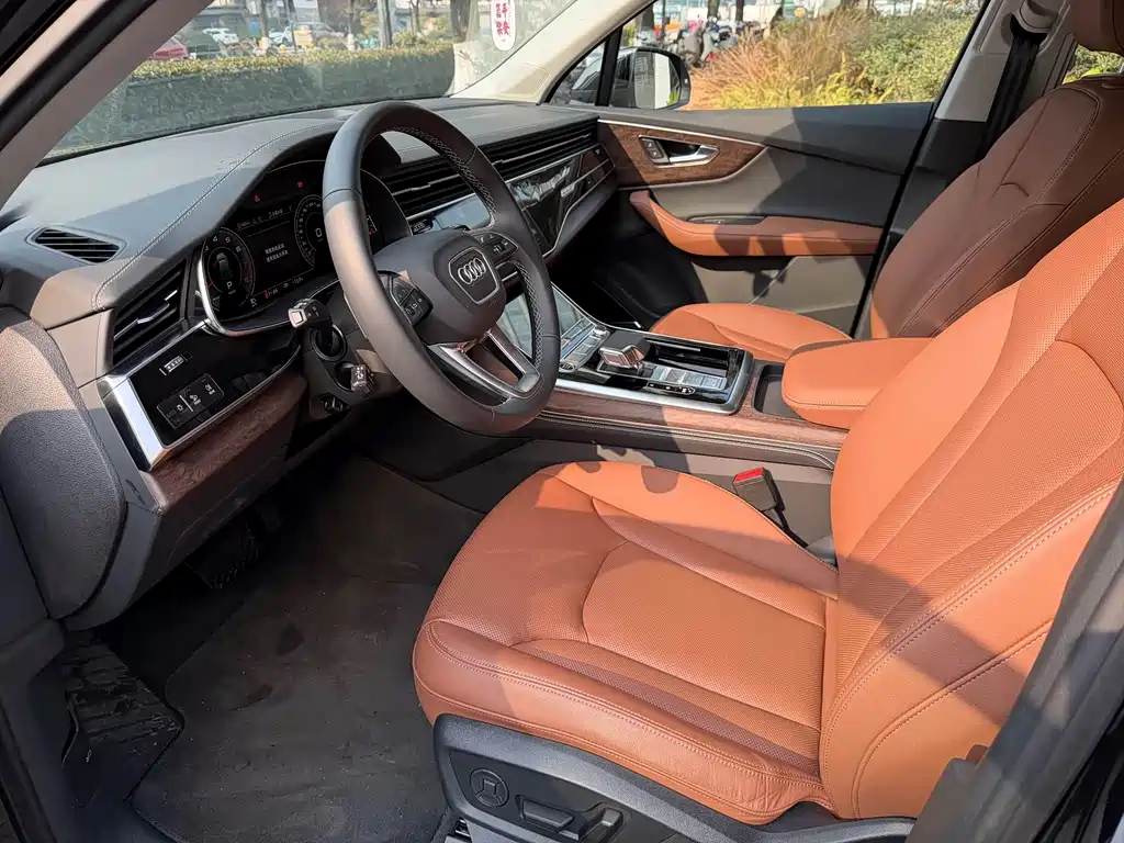 Audi Q7 — миниатюра 7