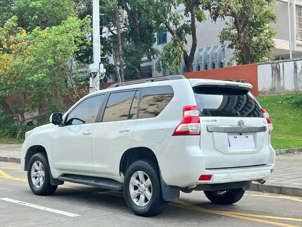 Toyota Prado — миниатюра 6