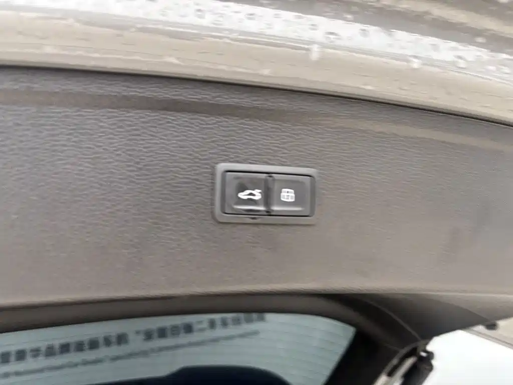 Audi Q5L — миниатюра 27