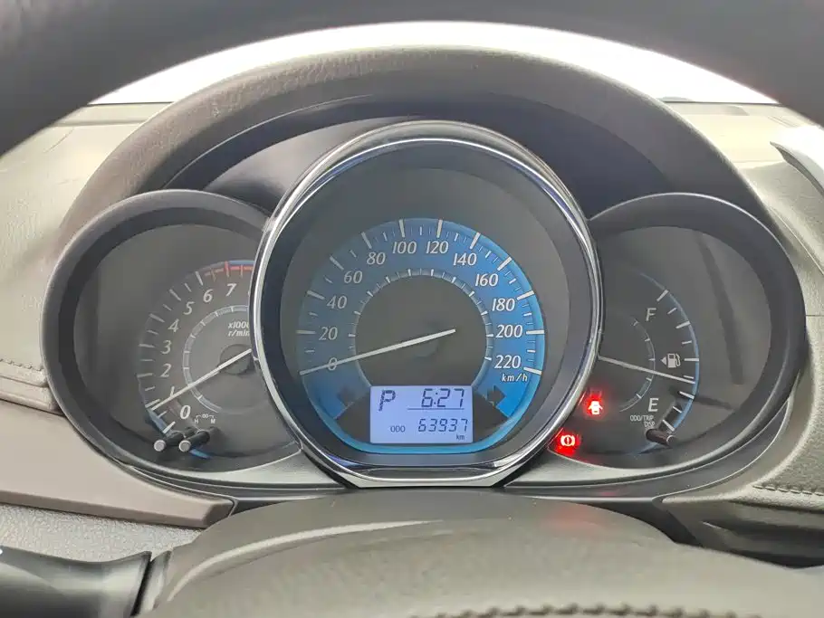 Toyota Yaris L — миниатюра 14