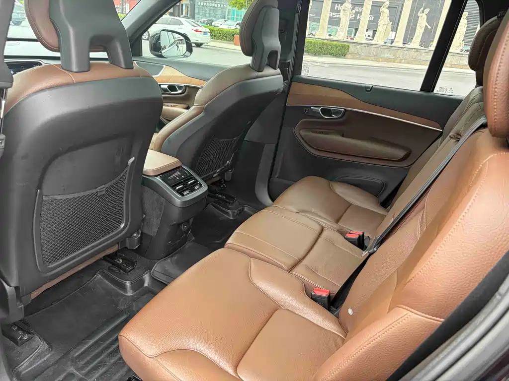 Volvo XC90 — миниатюра 14