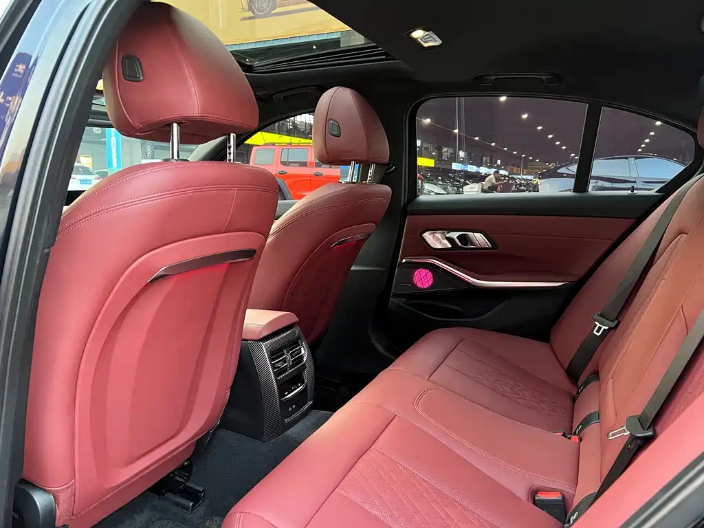 BMW 3 Series — миниатюра 12