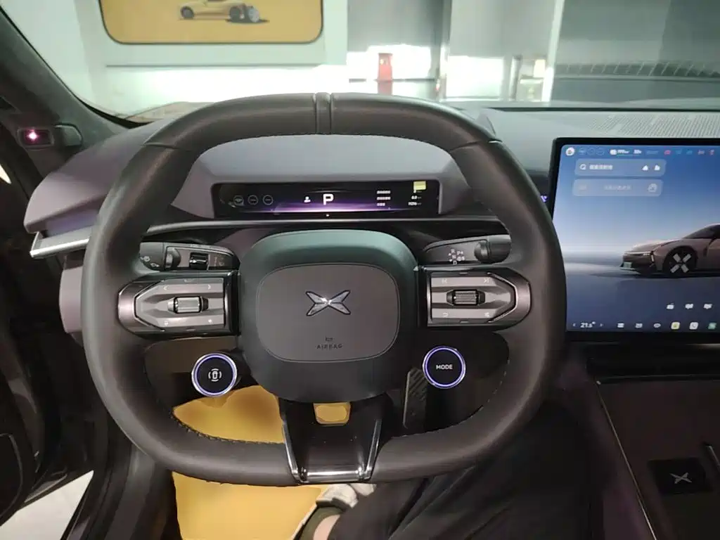 XPeng P7 — миниатюра 11
