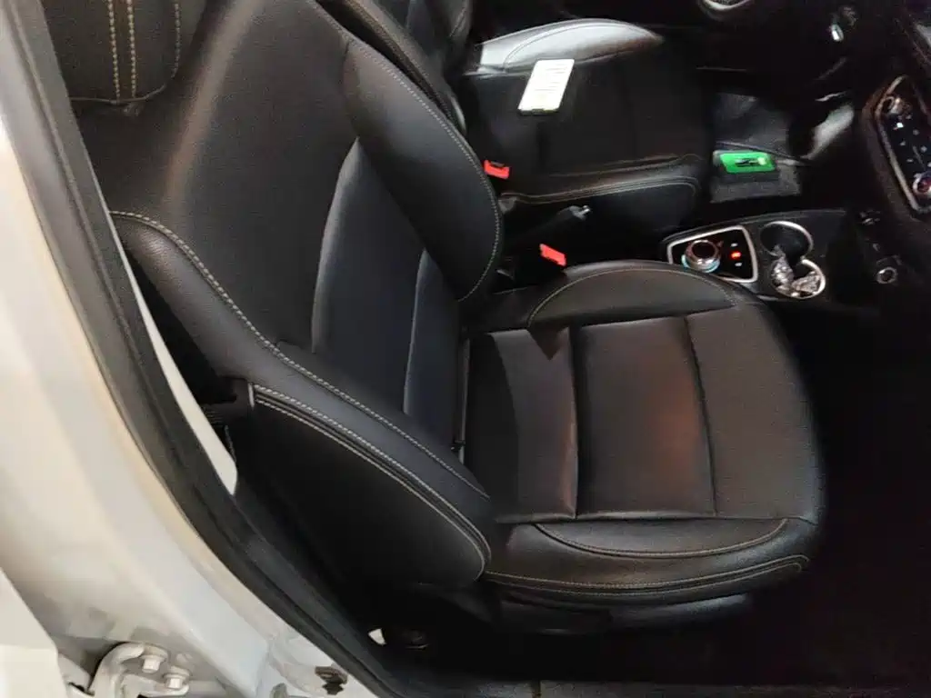 JAC JAC iEV6E — миниатюра 25