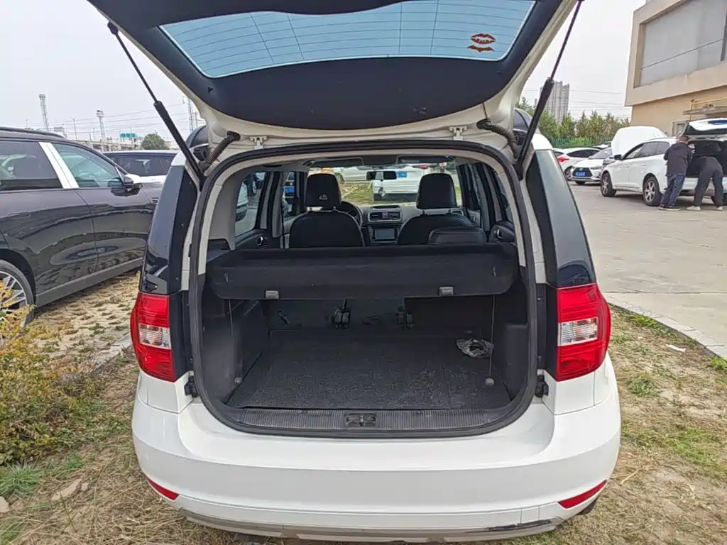 Skoda Yeti — миниатюра 15