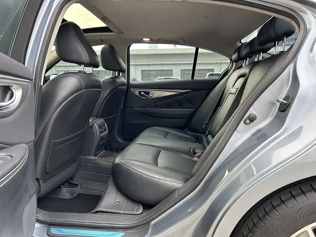 Infiniti Q50L — миниатюра 6