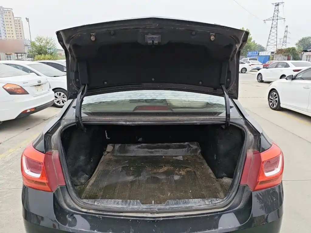 Chevrolet Cruze — миниатюра 19