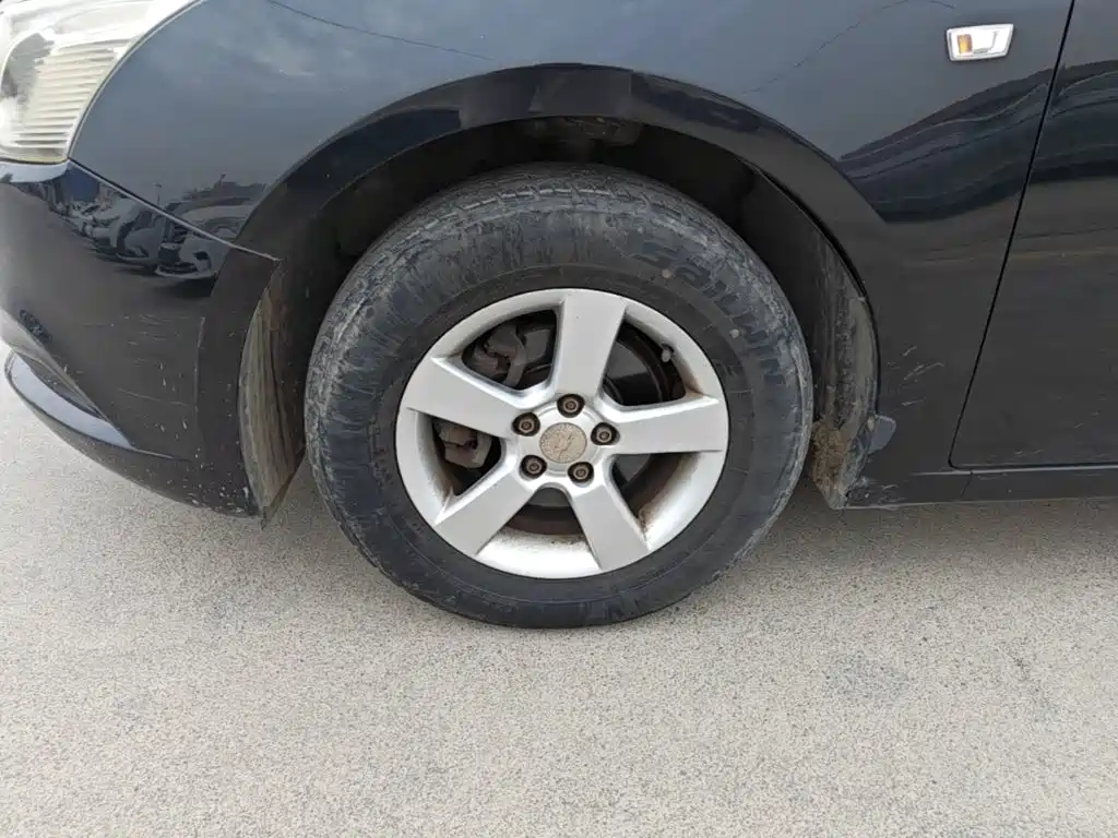 Chevrolet Cruze — миниатюра 23