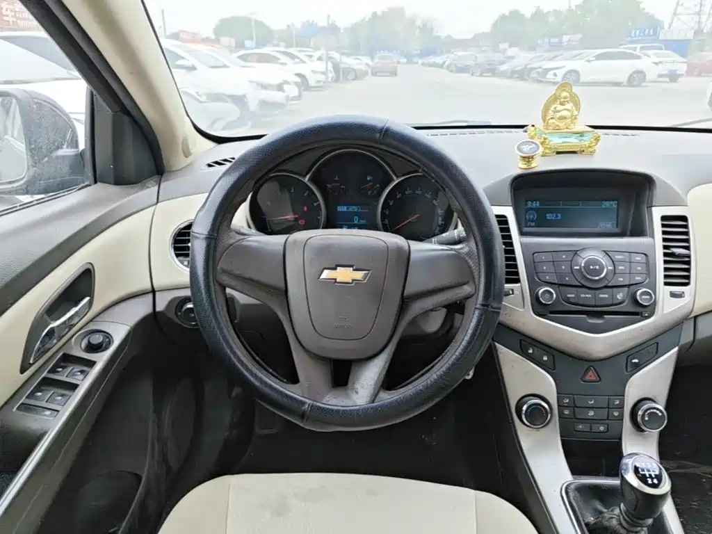 Chevrolet Cruze — миниатюра 11