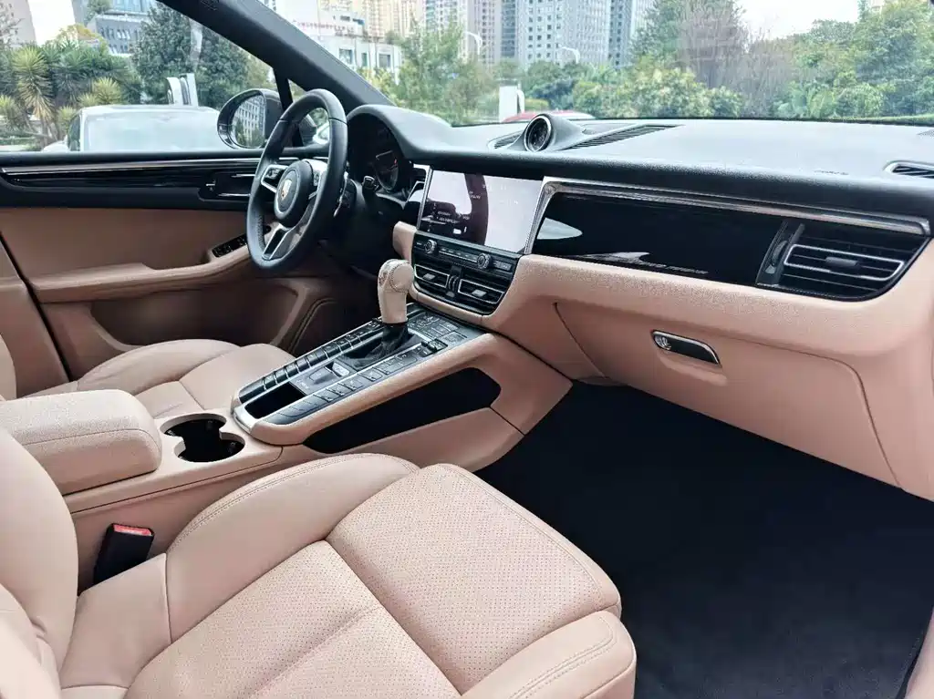 Porsche Macan — миниатюра 12