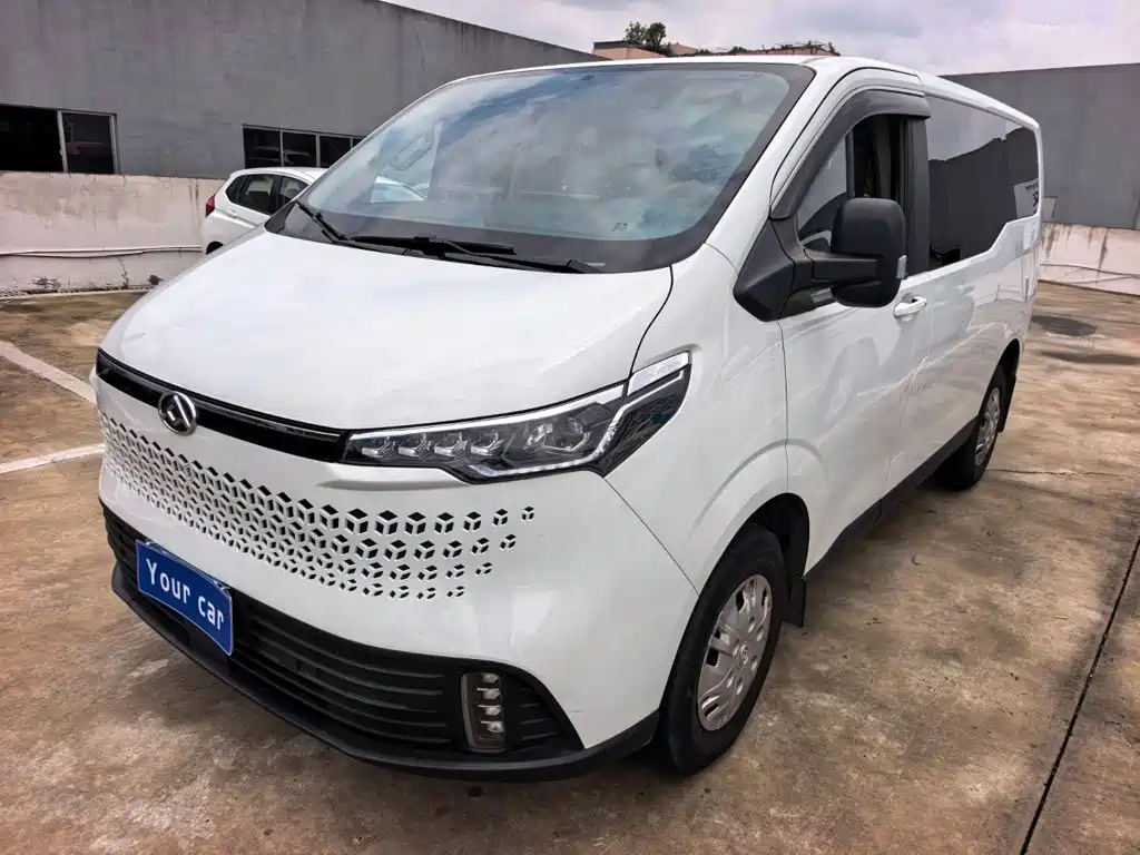 Maxus V70