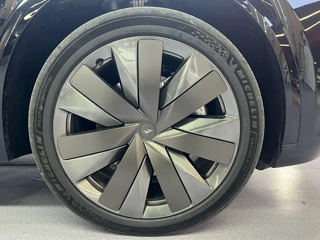 Li Auto Li L8 — миниатюра 21
