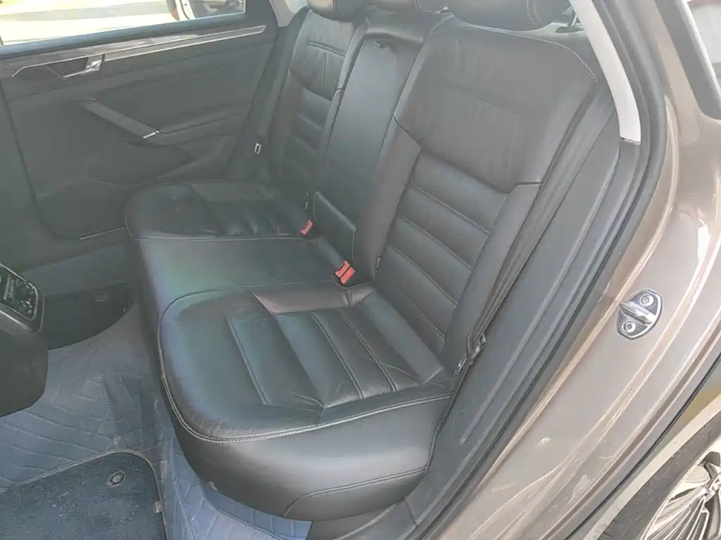 Volkswagen Passat — миниатюра 17