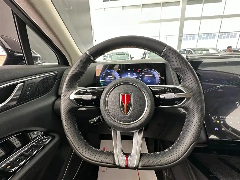 Hongqi Hongqi HS3 PHEV — миниатюра 12