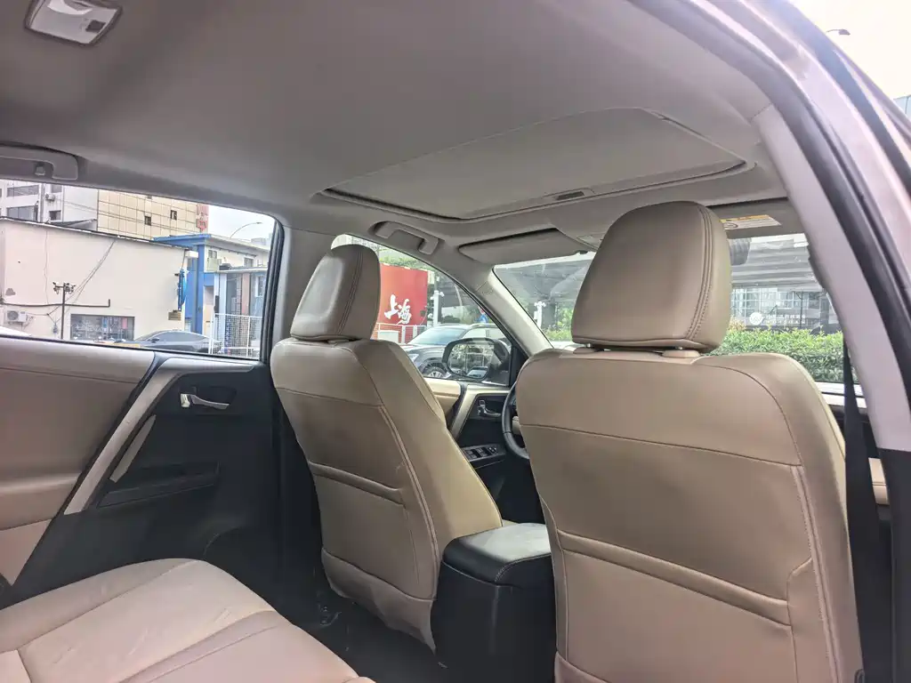 Toyota RAV4 2015 2.0L CVT