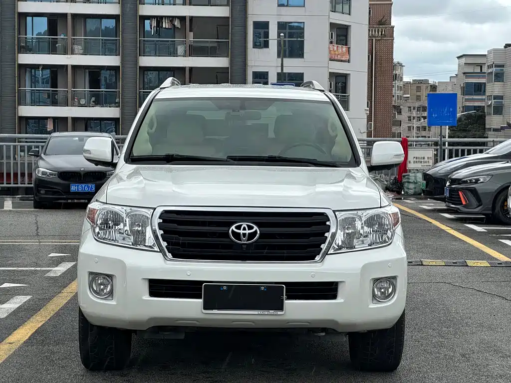 Toyota Land Cruiser — миниатюра 2