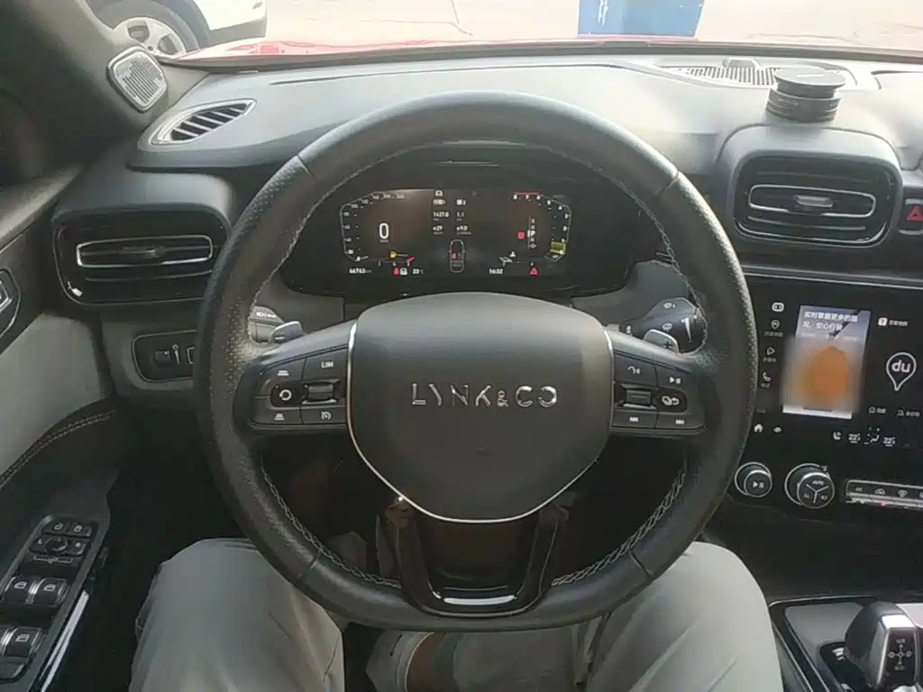 Lynk & Co 03 — миниатюра 11