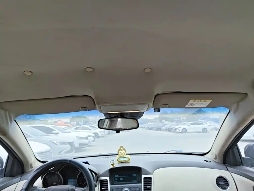 Chevrolet Cruze — миниатюра 18