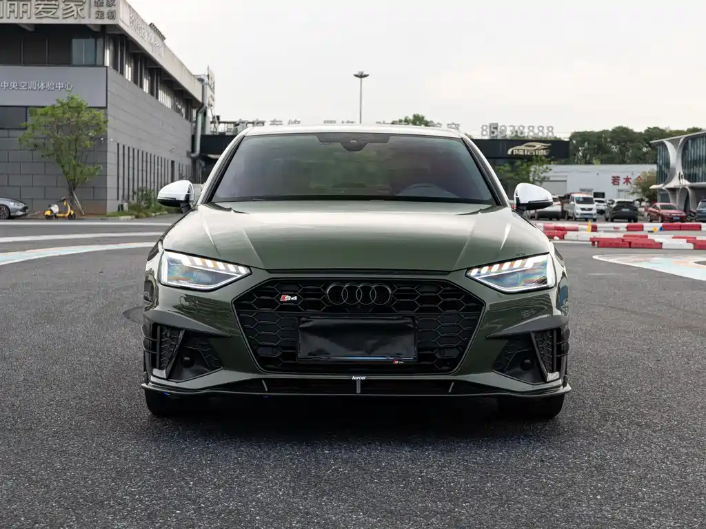 Audi S4 2023