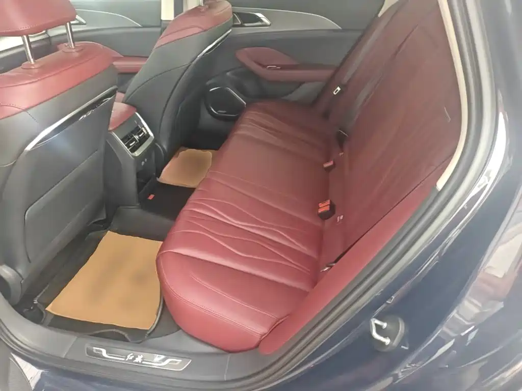 Hongqi Hongqi H5 — миниатюра 17