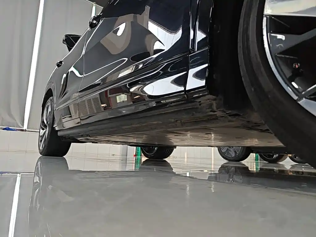 Audi Q5 e-tron — миниатюра 21